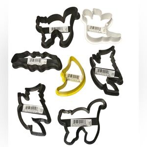 7 Halloween NEW Cookie Cutters Fox Run Craftsman Cat Witch Bat Ghost Moon